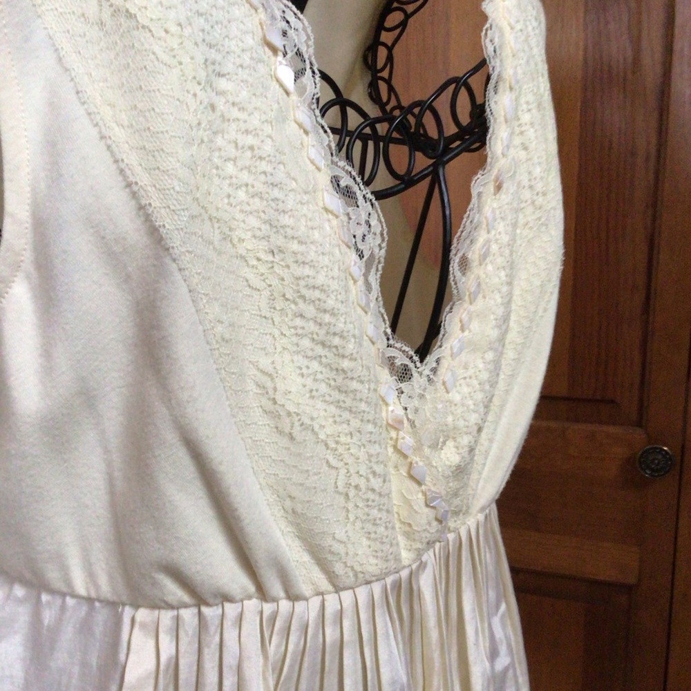 A Common Thread Cotton Blend Top, Lemon, Petite - Picture 2 of 10